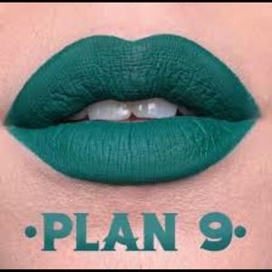 Kat Von D everlasting liquid lipstick Plan 9 Haze
